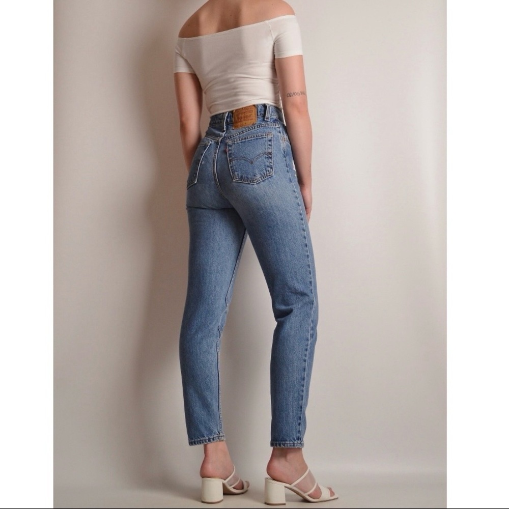 VINTAGE Levi’s 512 Tapered Leg jean